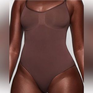 Skims bodysuit - Cocoa size L/XL - never worn because damage